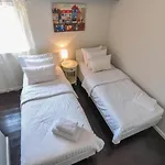 罗里公寓酒店